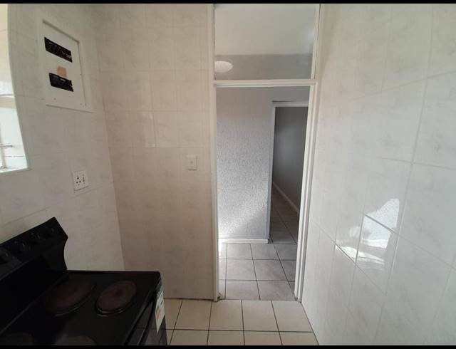 1 BEDROOM PROPERTY TO RENT IN LOEVENSTEIN